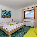 Jasminka Guest house 3*
