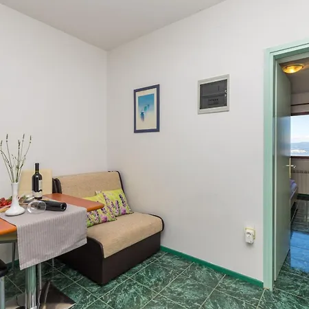 Jasminka Guest house 3*